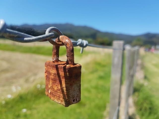 מנעולן למגורים ולמסחר